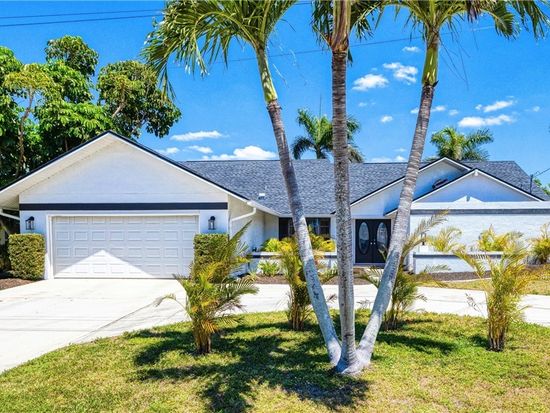 205 SW 42nd Ter, Cape Coral, FL 33914