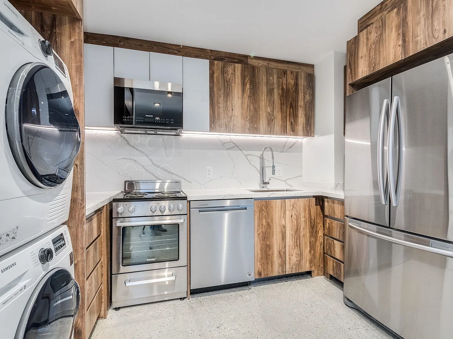 1 bed, 865 sqft, $3,490 — Photo 4