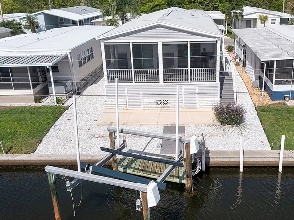 219 Bimini Dr, Palmetto, FL 34221