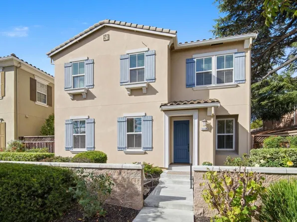 14135 Capri Dr, Los Gatos, CA 95032