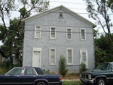 2nd image of 321 Dell St