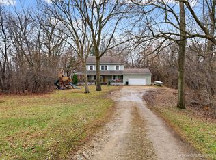 25815 W Hilltop Dr, Ingleside, IL 60041