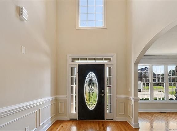 5th image of 9009 Heather Trace Ln