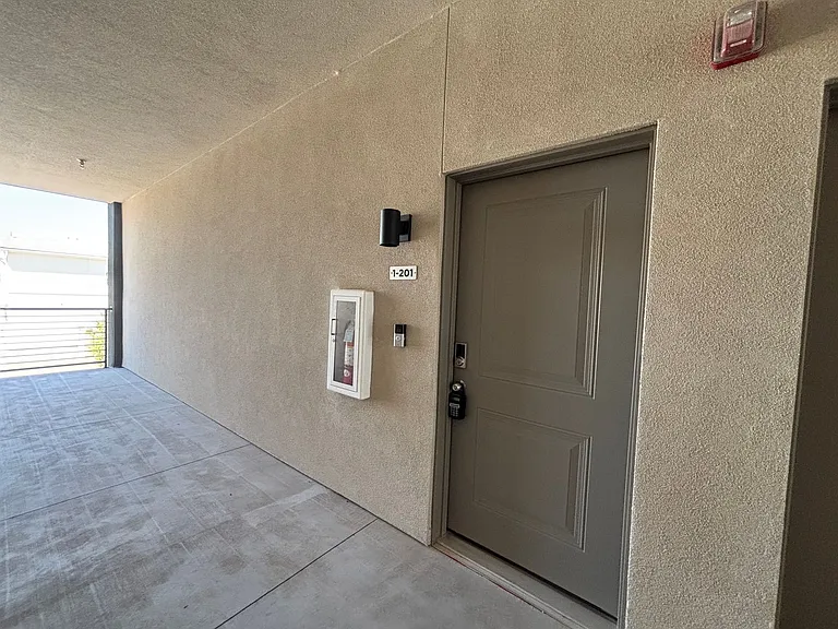 5801 S Garnet Dr #1201 — Photo 4