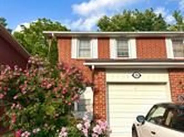 20 Porterfield Cres, Markham, ON L3T 4S7