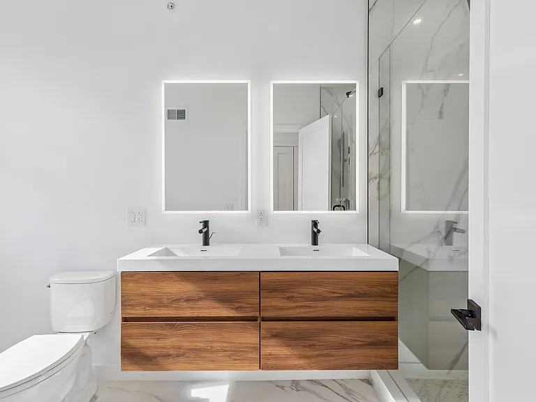 1342 S Bouvier St — Photo 14