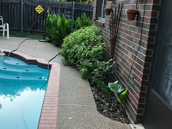 4th image of 814 Camino Ct