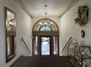 2215 NW Irving St #1B-1BA-853SQFT, Portland, OR 97210