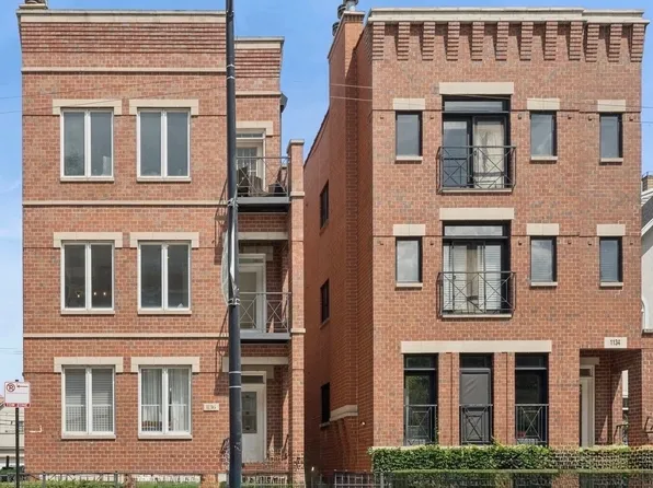 1136 W Fullerton Ave APT 2, Chicago, IL 60614