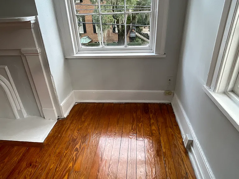 122 E Jones St #2 — Photo 5