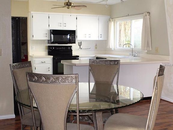 5th image of 7403 Meadow Dr