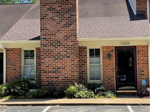 7656 The Points Pl, Gloucester Pt, VA 23062