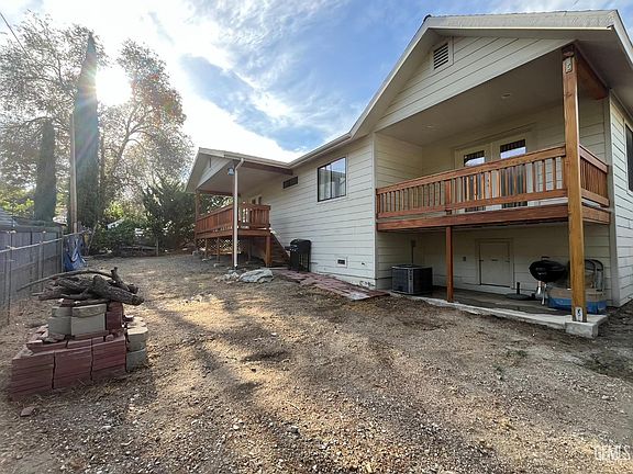 5th image of 2820 Johnson Rd