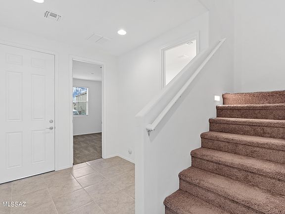 2nd image of 1017 W Calle Monte Lindo