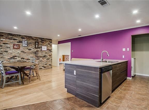 4th image of 708 Gaylewood Dr