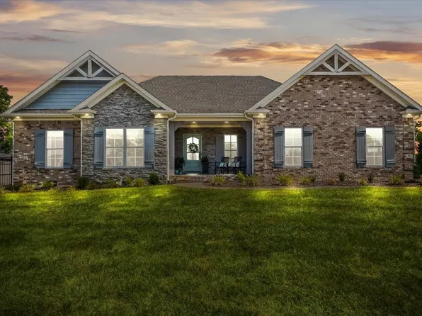 483 Leonatus Ct, Bowling Green, KY 42104