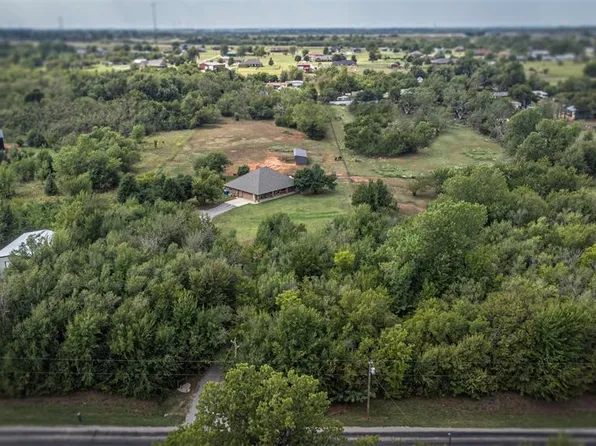 309 S Cemetery Rd, Tuttle, OK 73089