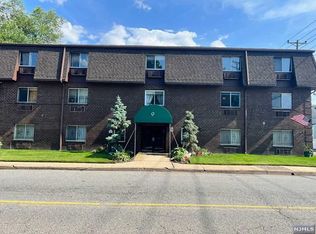 9 Vreeland Ave APT 2E, Hackensack, NJ