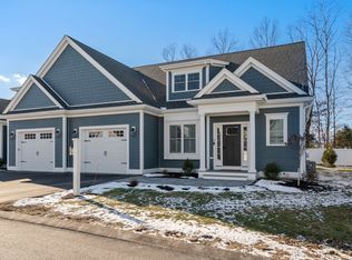 8 Damon Rd #21, Medfield, MA 02052