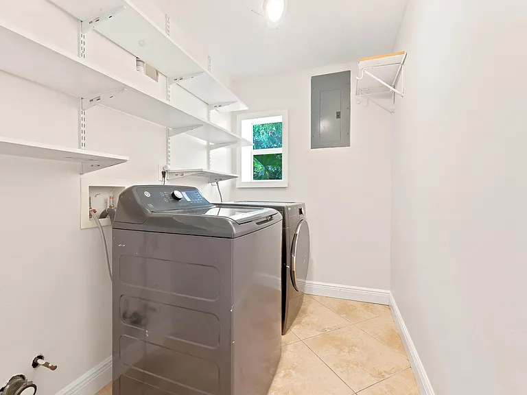 1222 SW 5th St — Photo 38