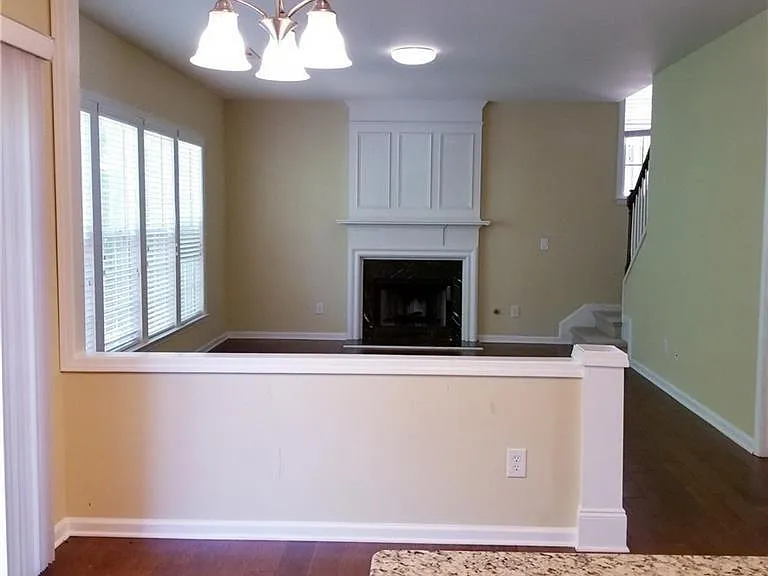 3363 Stoneham Dr — Photo 8