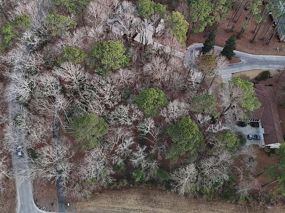 2nd image of 175 Southern Magnolia Lane