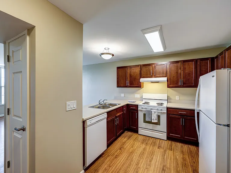 Avondale 55+ Apartments — Photo 2