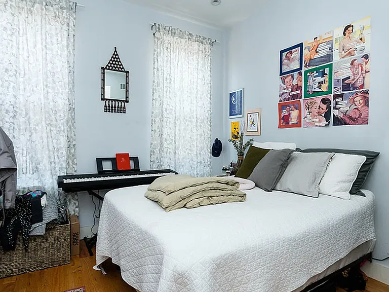 168 Harman St #1R — Photo 8