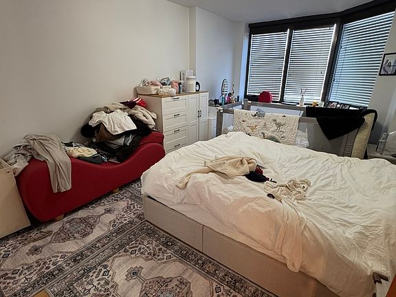 5th image of 415 E 37th St APT 36K