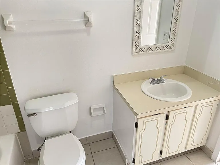 2352 Huntington Green Ct #7 — Photo 10