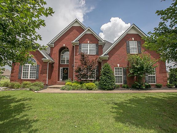 2nd image of 2204 Salem Woods Dr