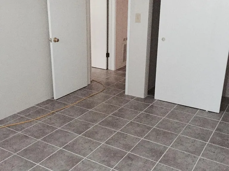 8422 Amigo Ave — Photo 5