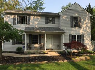 19385 Brentwood St, Livonia, MI 48152