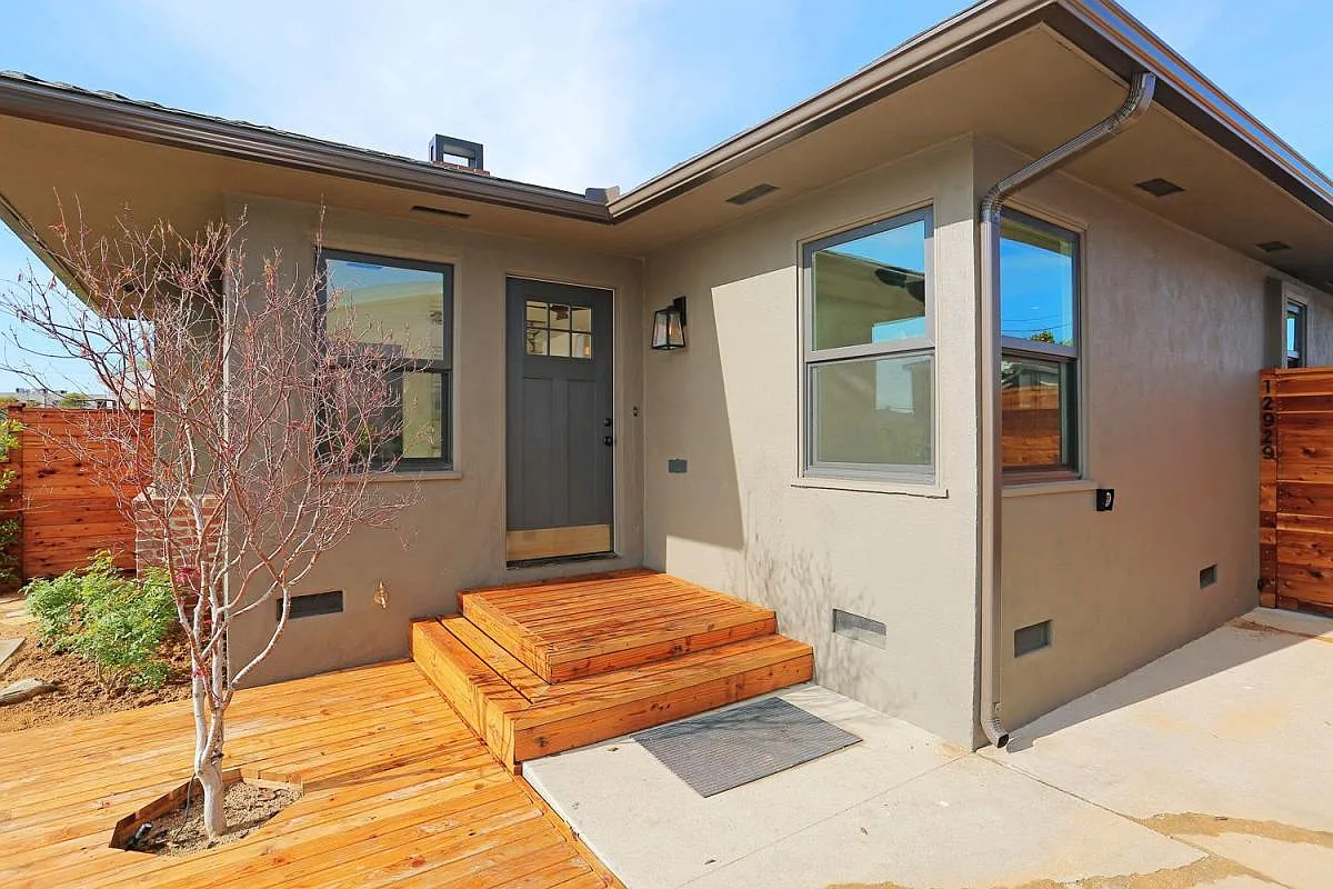 12927 Rubens Avenue — Photo 4