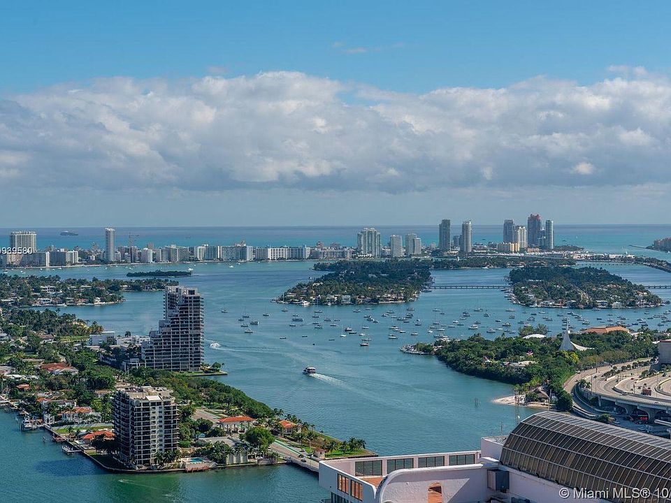 1st image of 1750 N Bayshore Dr APT 5010