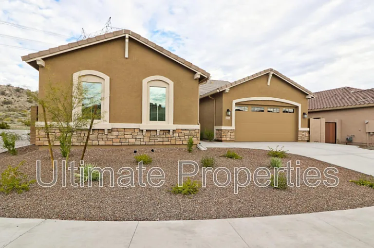 18526 W Desert Trumpet Rd — Photo 2