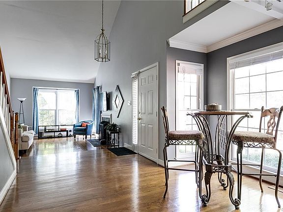 5th image of 1627 Logwood Cir #1627