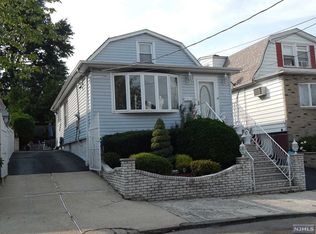 181 Elm St, Kearny, NJ 07032