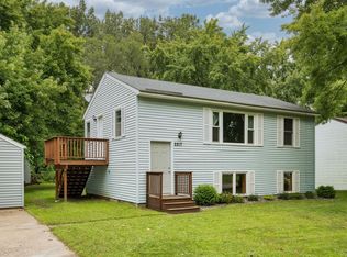 2217 Hillview Rd, Mounds View, MN 55112