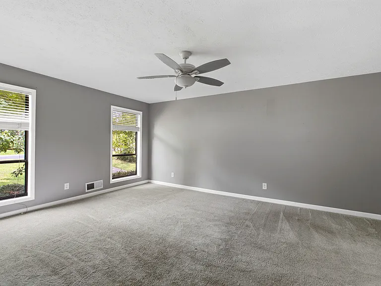 180 Lake Somerset Crst NW — Photo 16