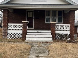 611 Centreville Ave, Belleville, IL 62220
