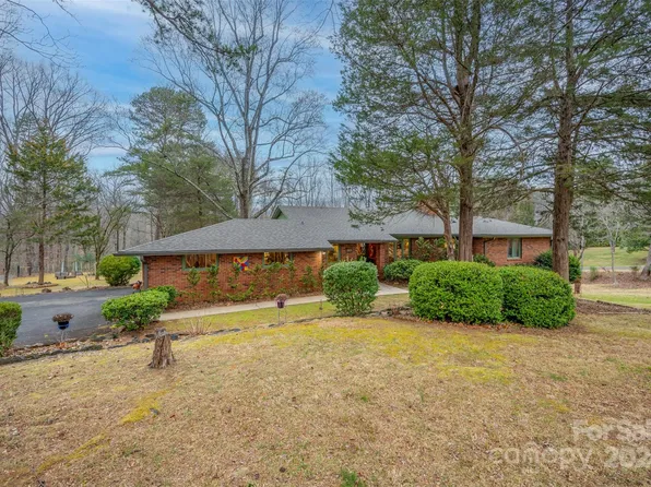 186 Catherine Dr, Columbus, NC 28722