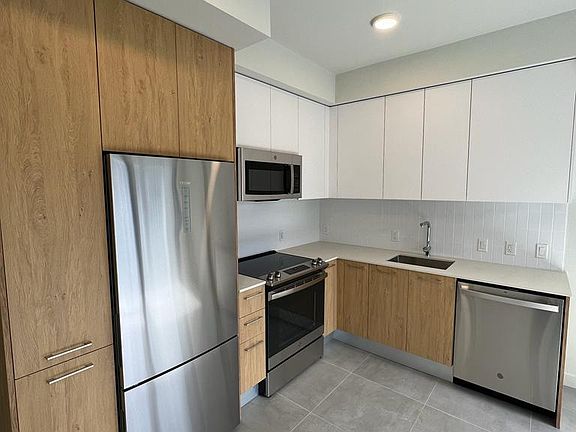 2nd image of 401 NW 30th St #105