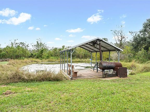 4th image of 2717 County Road 415d