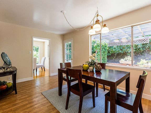 4th image of 3783 Country Club Dr