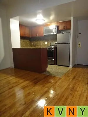 Rented by KVNY Soho | media 19