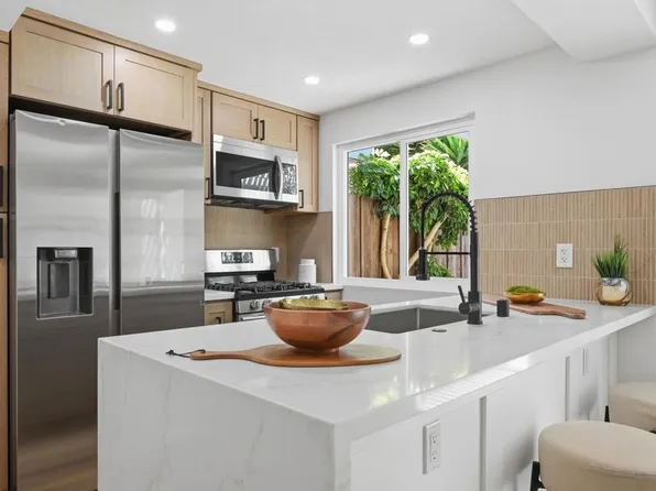 821 Del Mar Downs Rd Unit D, Solana Beach, CA 92075