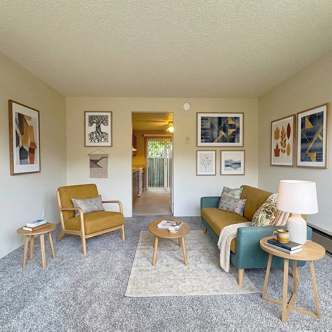 Two Bedroom Ashland Apartment | Available Now! — Photo 1