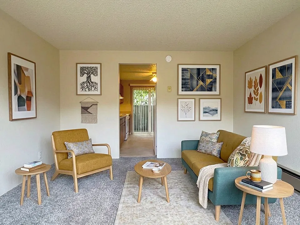 Two Bedroom Ashland Apartment | Available Now!