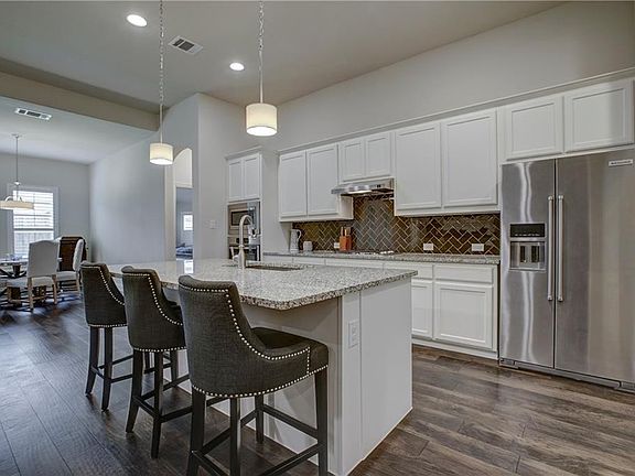 4th image of 4124 Lightstone Ln